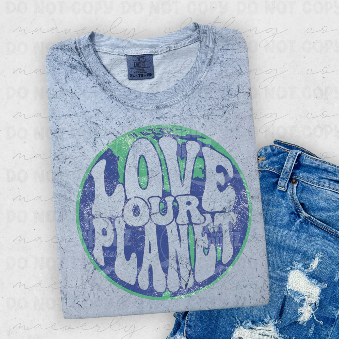 Love Our Planet Tee/Crewneck