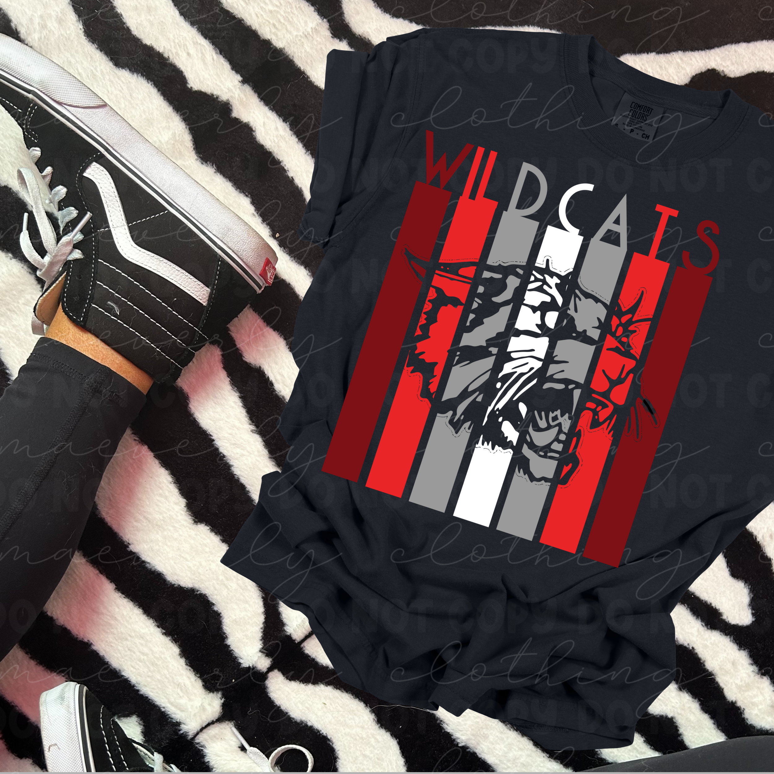 New London Panel Mascot Tee/Crewneck