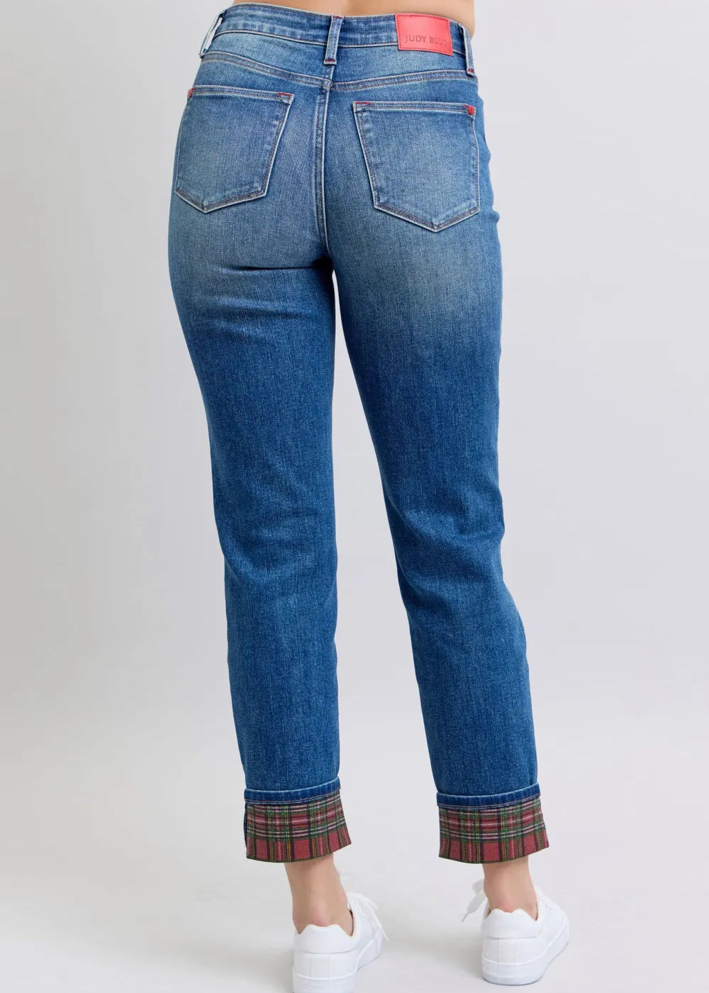 179a94ad-3db8-42d9-80b3-e93d011905e5-Max