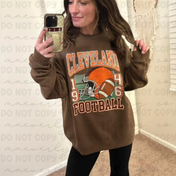 BEST SELLER Cleveland Retro Tee/Crewneck