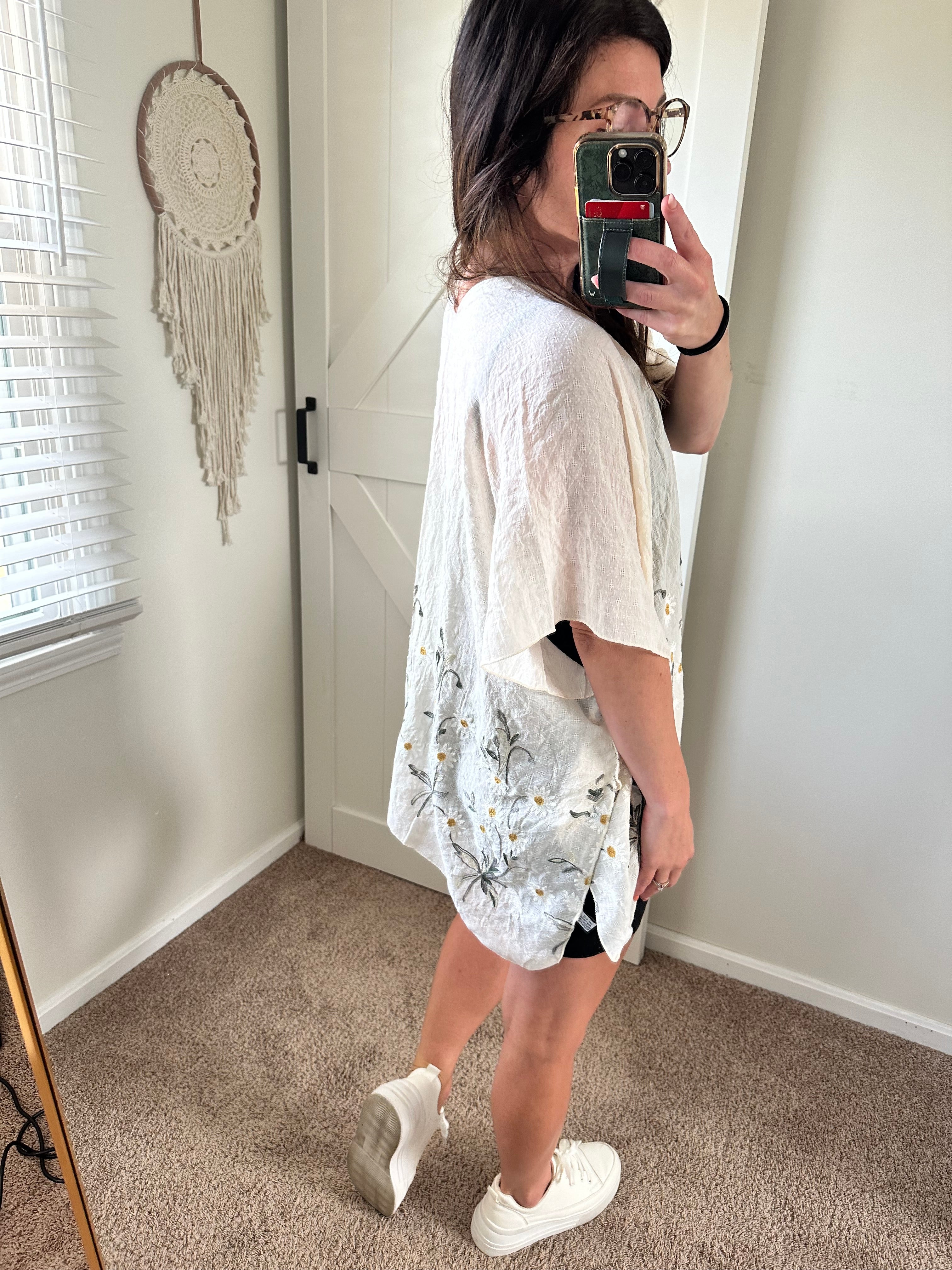 Dazed Daisy Kimono