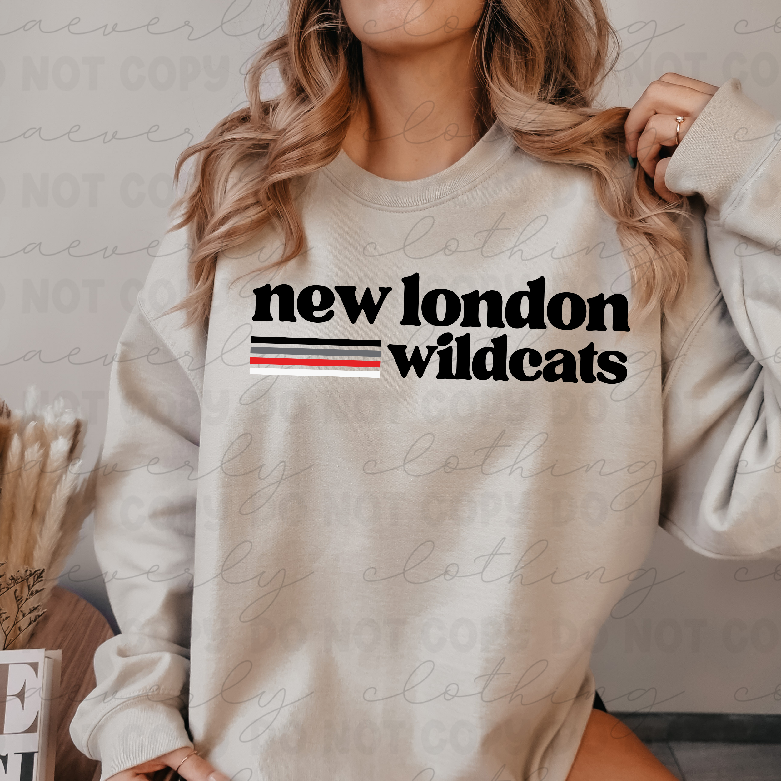 New London Cutesy Tee/Crewneck