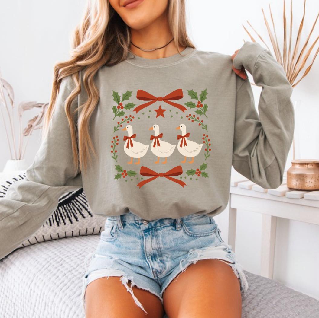 Merry Goose Christmas Tee/Crewneck