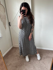 Flip It & Flaunt It Reversible Dress Preorder