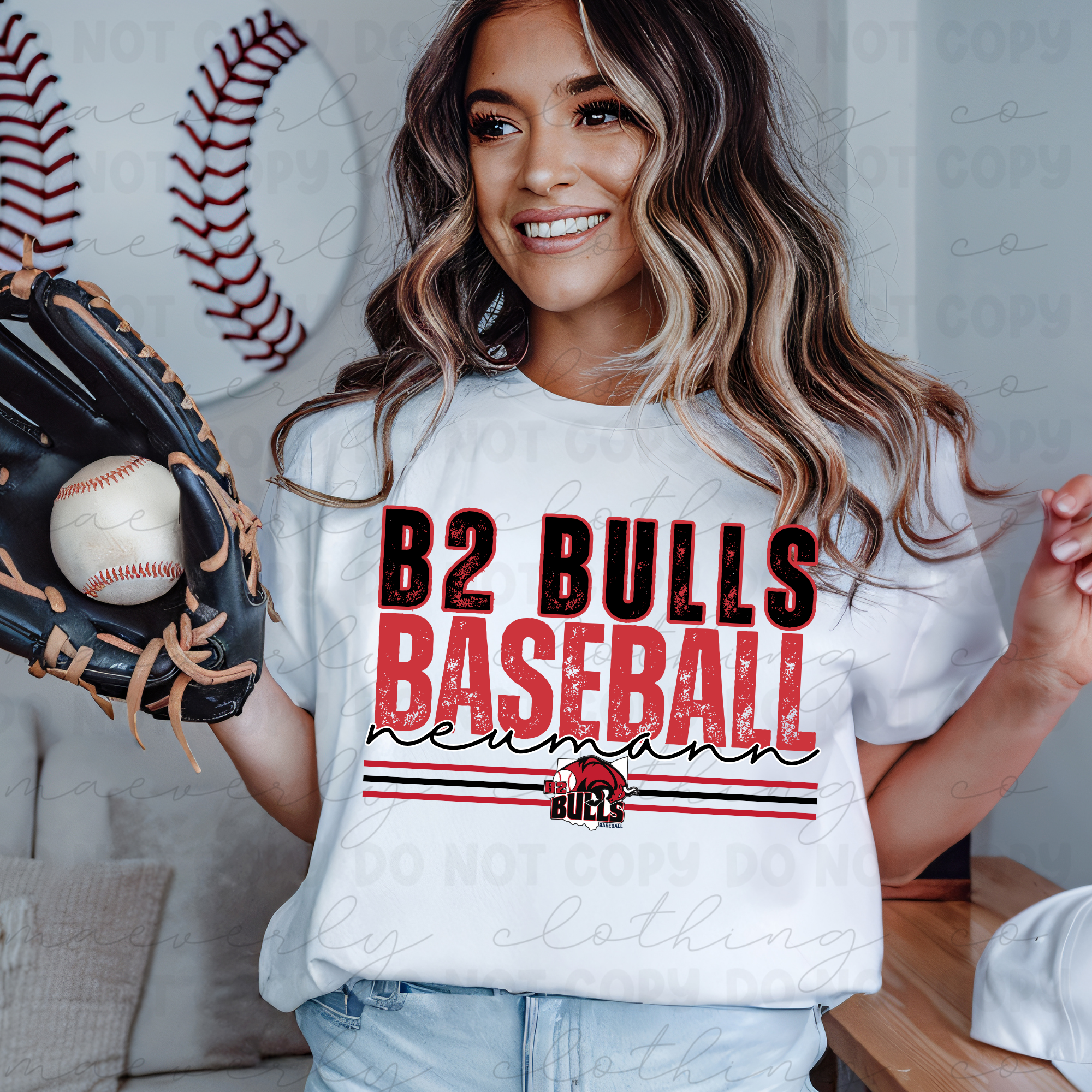 B2 Bulls Distressed and Pretty Graphic