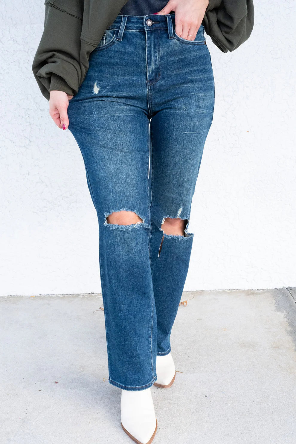 FLASH DEAL : High Waisted Judy Blue Knee Ripped Dad Jeans