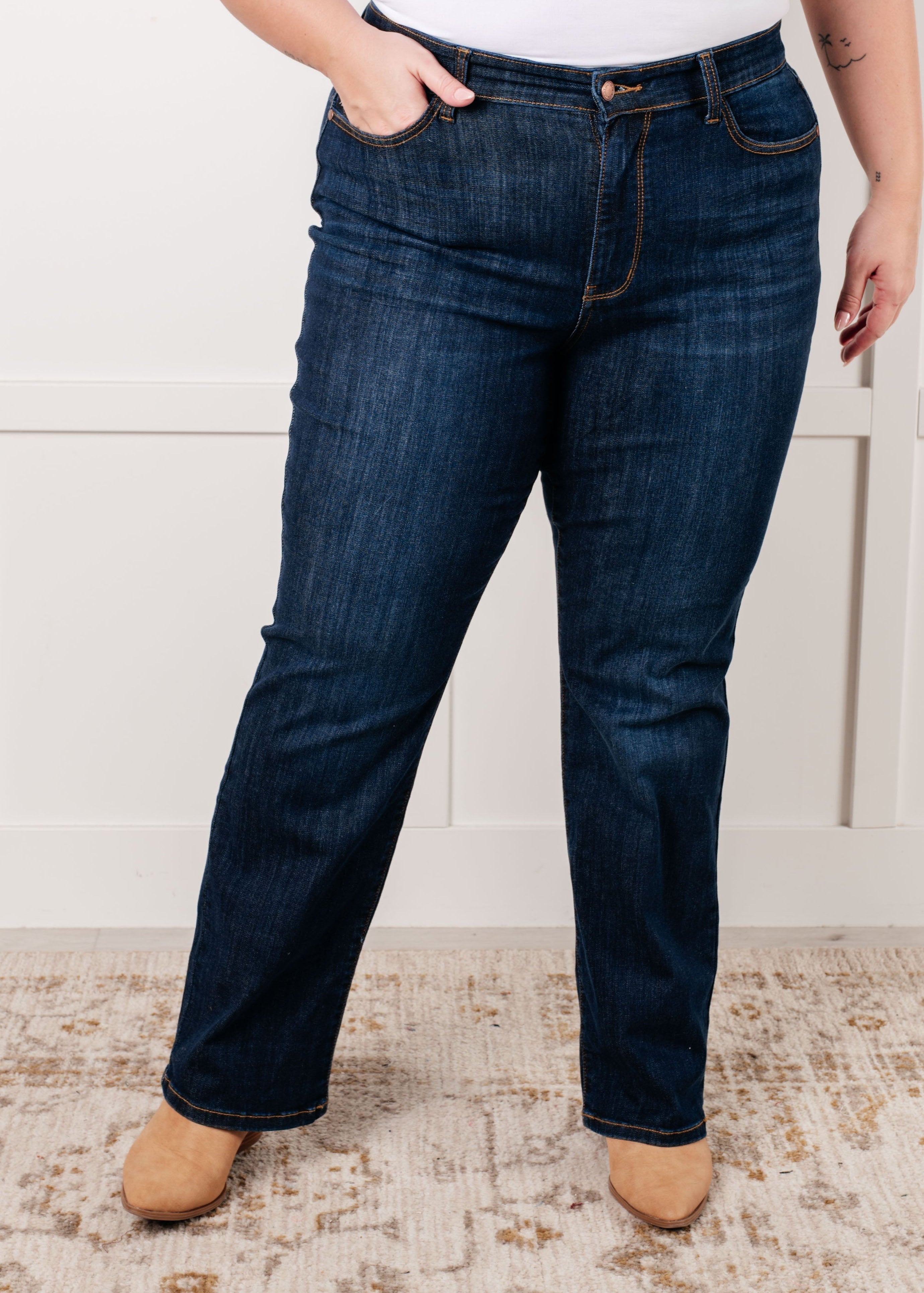 AlainaHighRiseClassicStraightJeans15.jpg