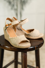 Arnold Natural Linen Wedges