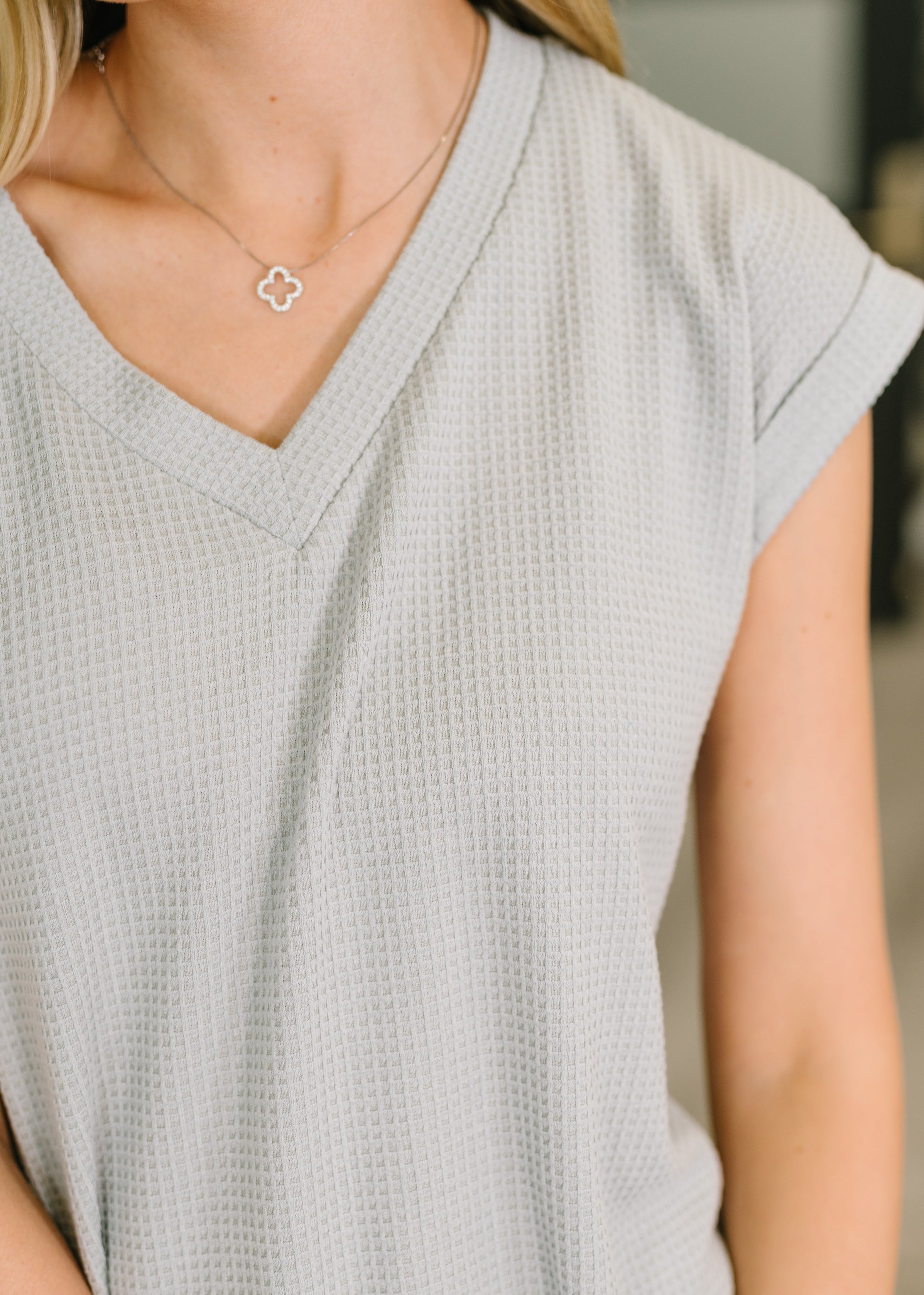 ClassicTimelessV-NeckTeeinPearlGrey-9.jpg