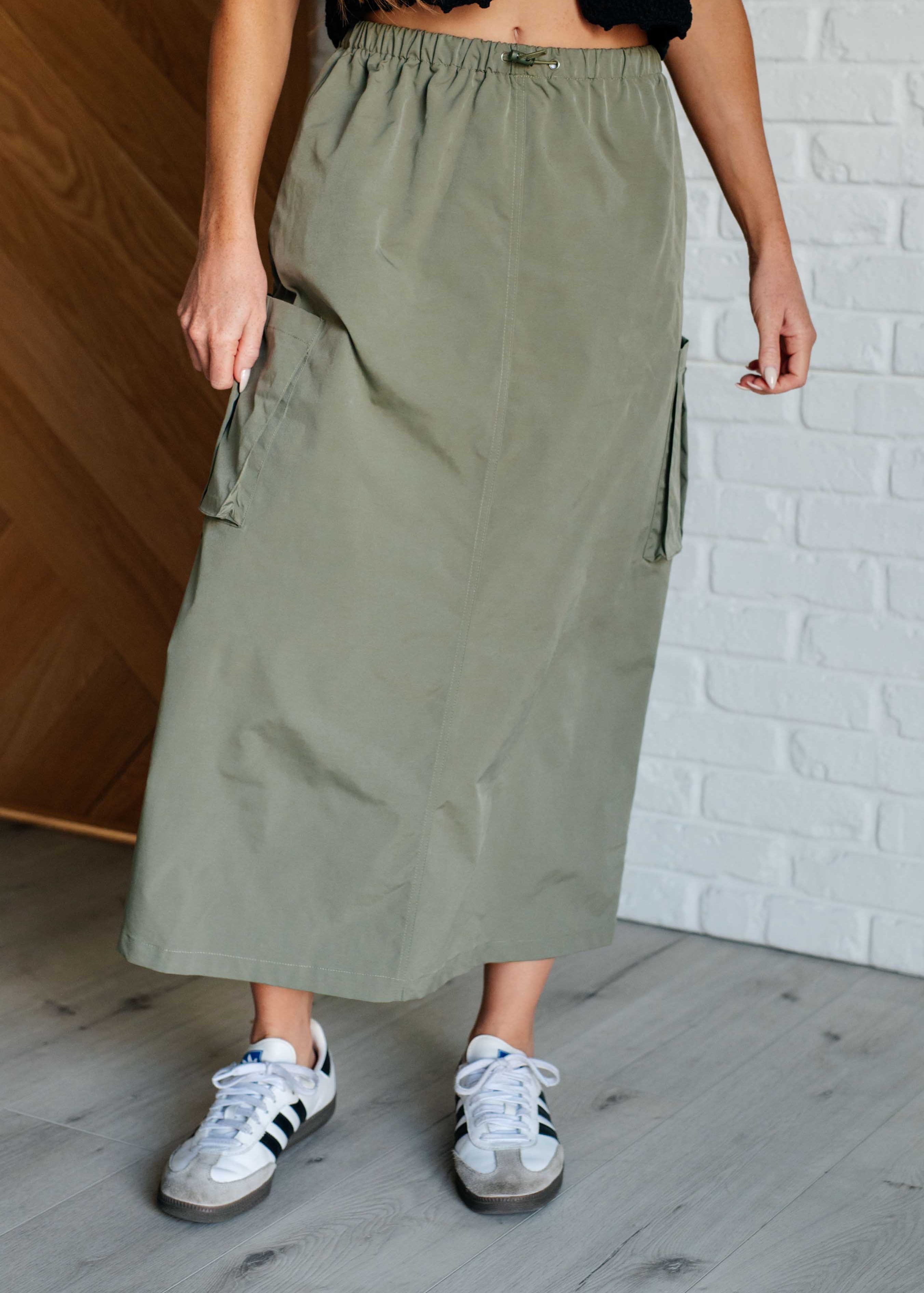 ExplainItAwayCargoSkirt3_2c5a6eaa-903b-4f0a-bc38-12d8470c720f.jpg