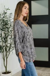 Falling in Deep Crinkle Woven Blouse Dune Grey