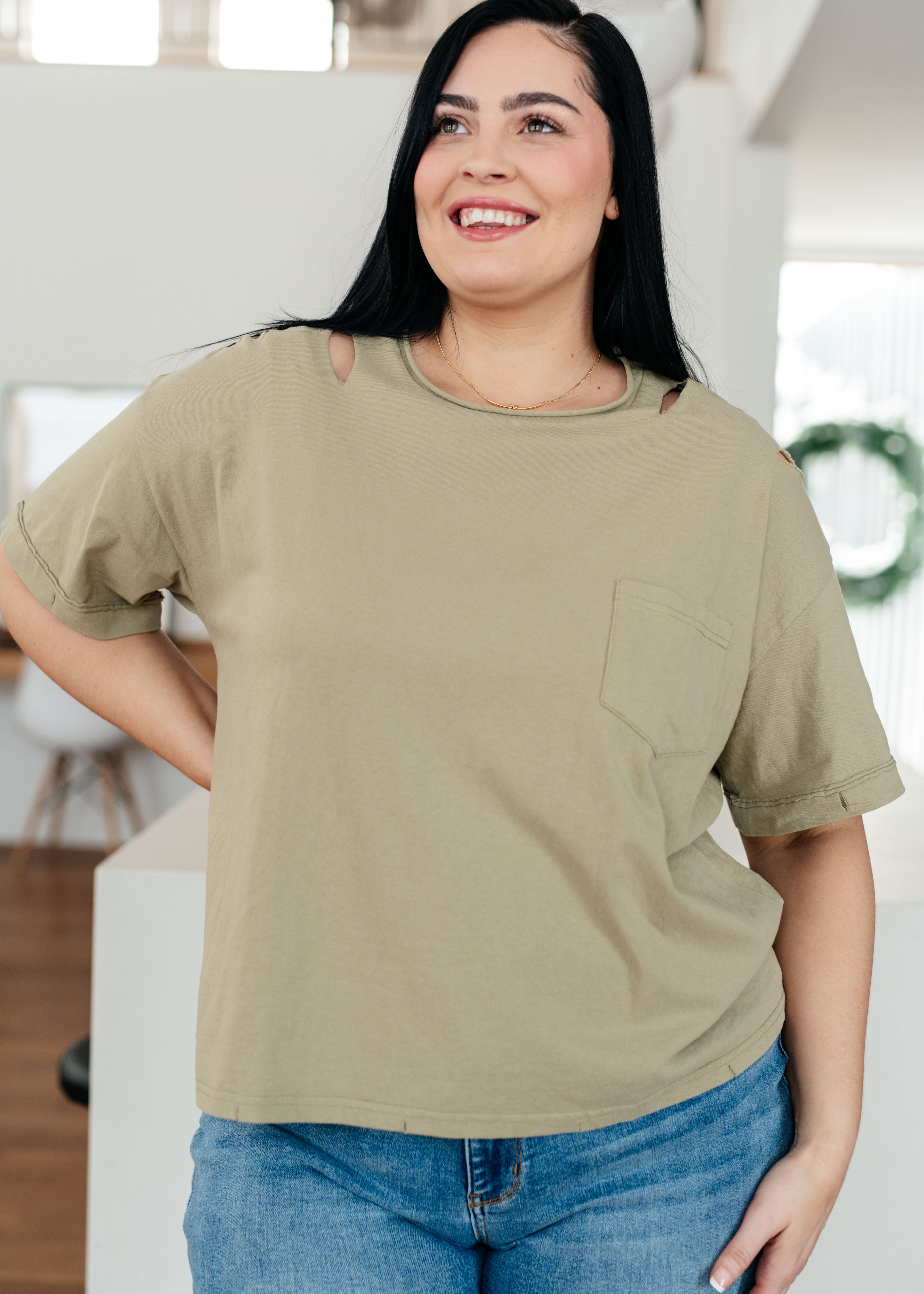 FutureEx-BoyfriendDistressedT-Shirt23_c25610cf-9026-451f-9f3f-d830e6246aae.jpg