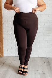 Magic Skinny 28" Pants in Chocolate