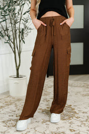 Off Duty Straight Leg Cargo Pants in  Brown