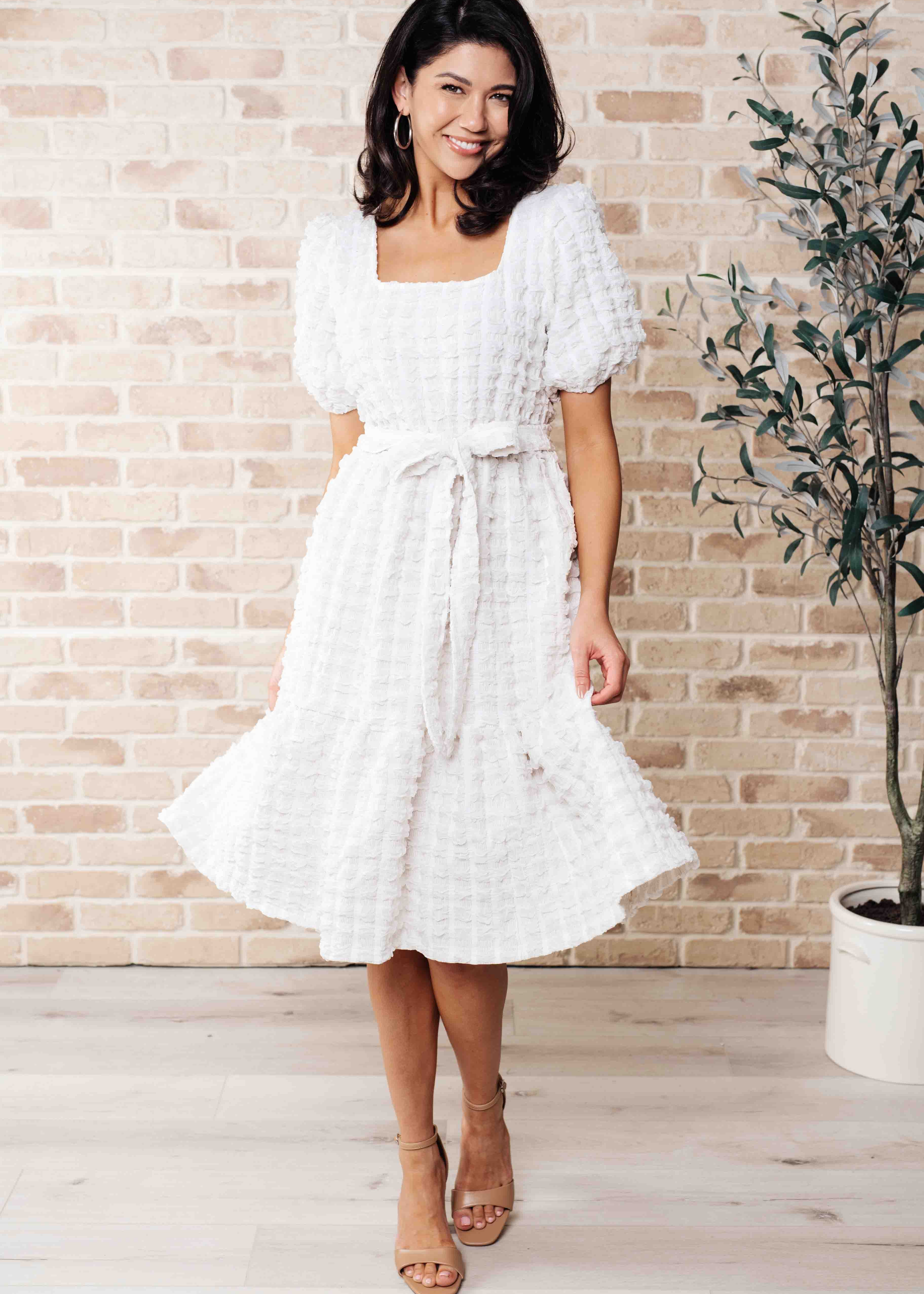 OnCloudNineBubbleMidiDress6_79e42c5c-5f6e-44a3-ab92-e7c28493bb2d.jpg