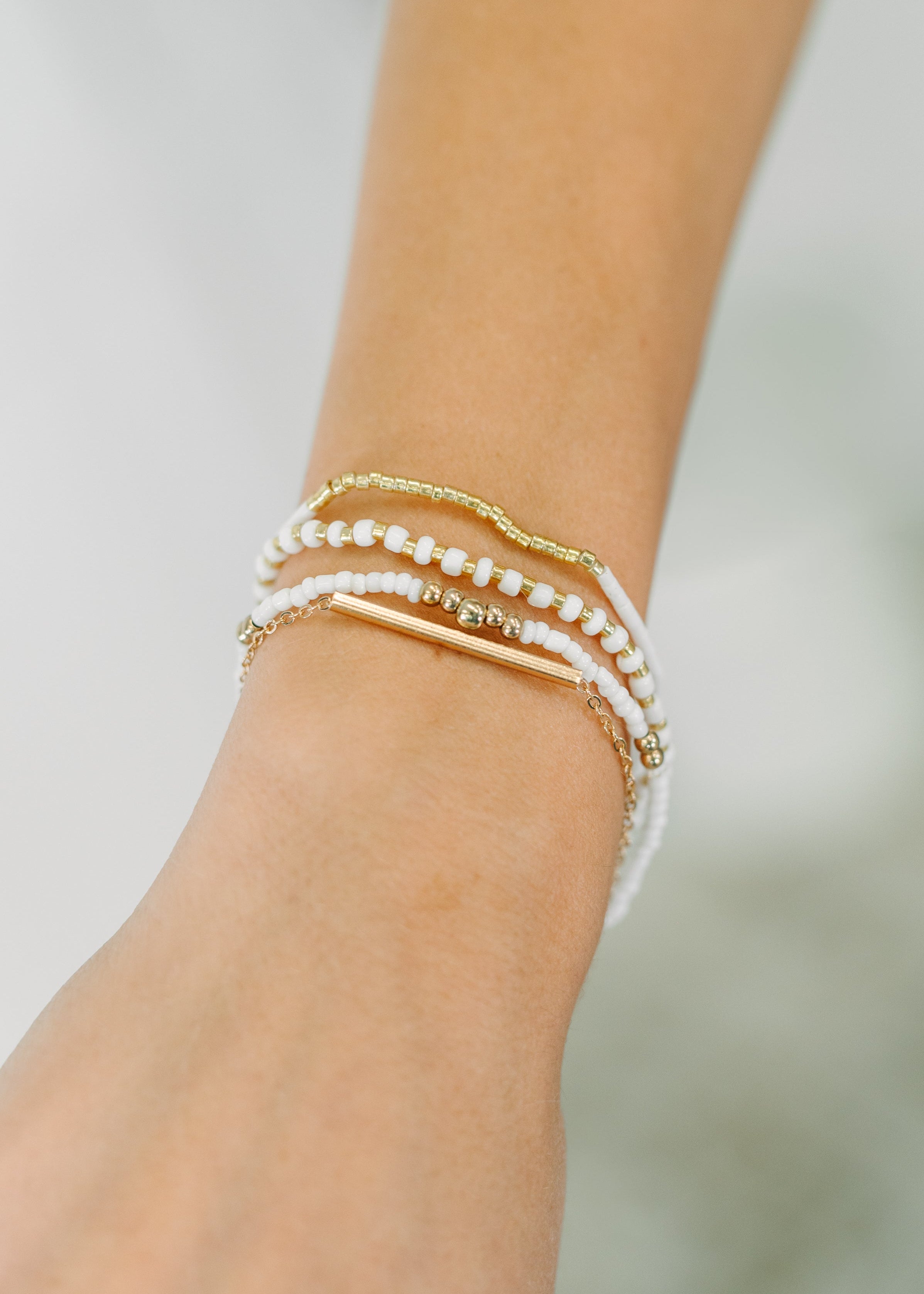 Poised_PolishedBraceletSetinWhiteandGold-4.jpg