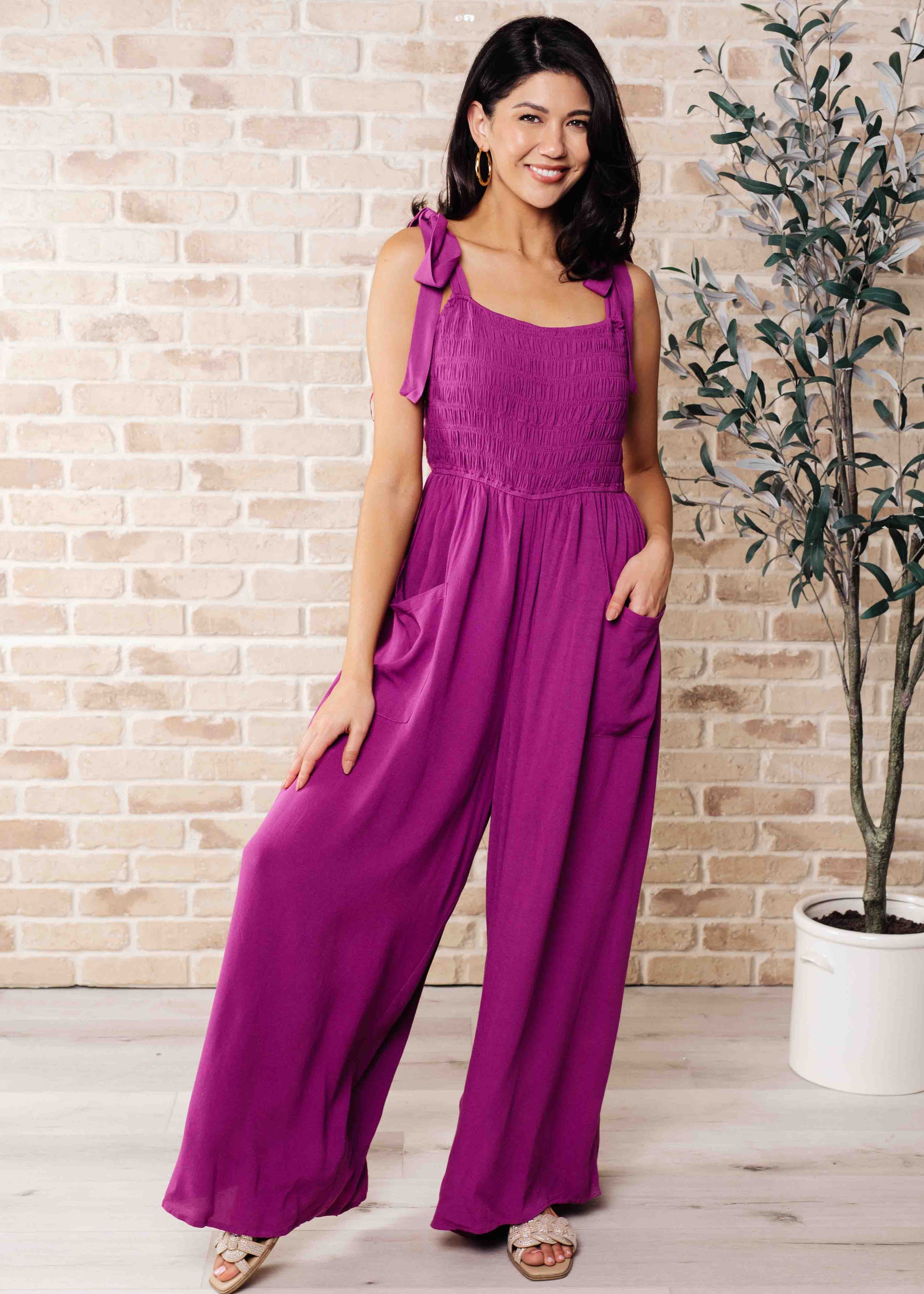 SocialGracesWideLegJumpsuit3_3c08098d-11d5-4f64-a71c-ac1dc5c7a2fb.jpg