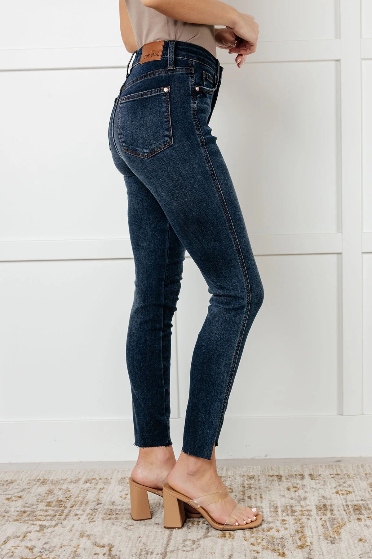 FLASH DEAL : High Waisted Tummy Control Judy Blue Skinny Denim