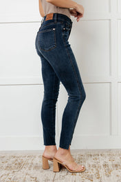 FLASH DEAL : High Waisted Tummy Control Judy Blue Skinny Denim