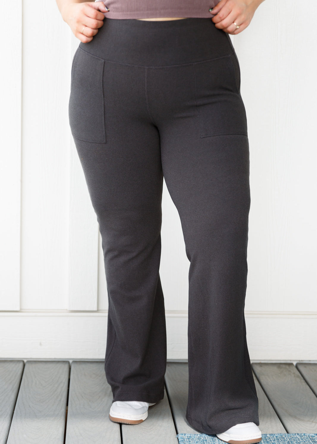 WhereareYouFlaredLeggingsinBlack11.jpg